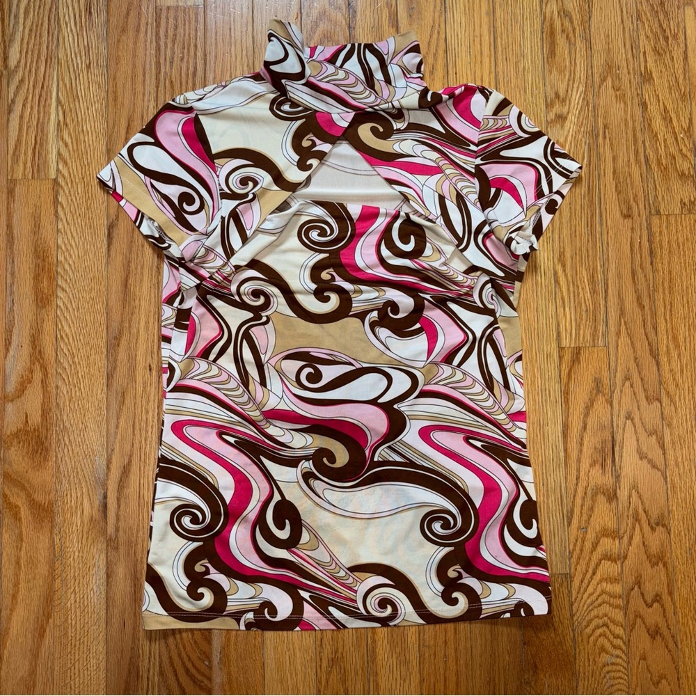 Vintage Swirl Pattern Cut-Out Top